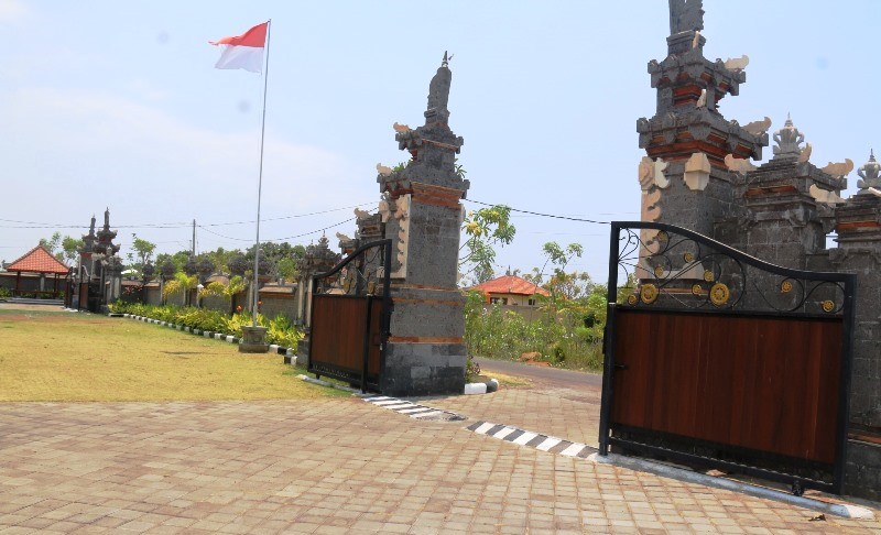 Bangunan Gedung Lainya, Bangunan Tempat Ibadah, Bangunan Style Bali, Bangunan Candi Bentar Style Bali
